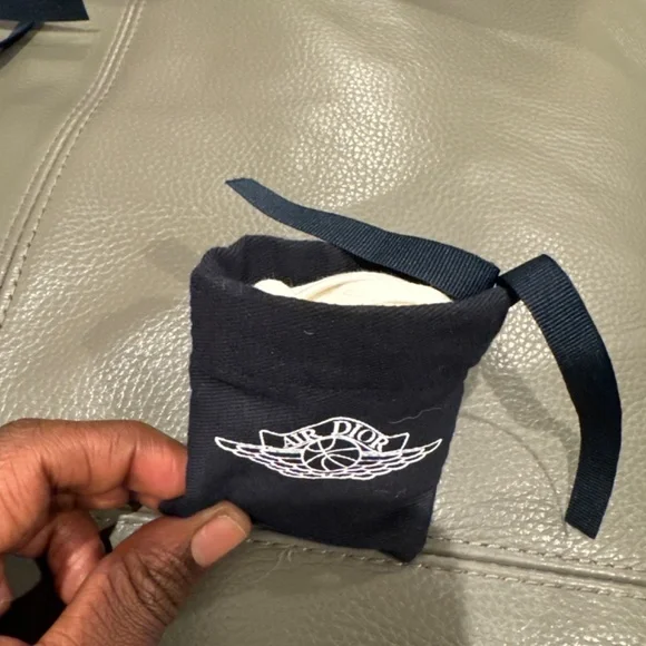 Dior Jordan 1’s - Picture 12 of 15